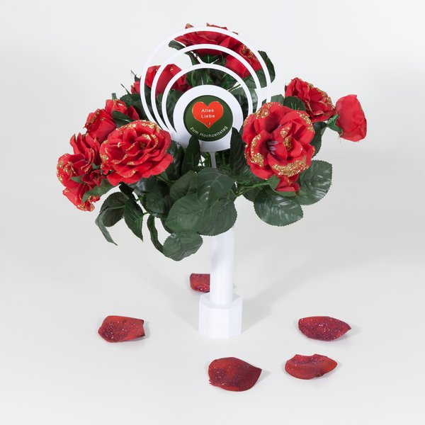Blumenstecker Ringe weiß-Dekorationsbeispiel mit einem Rosenstrauß aus roten Rosen mit Gold-Glimmer