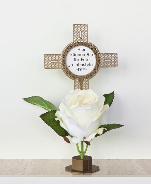 Blumenstecker zum selbst gestalten-Kreuz bronzefarben-mit Standfuß und Kunstblume "cremefarbene große Rose"